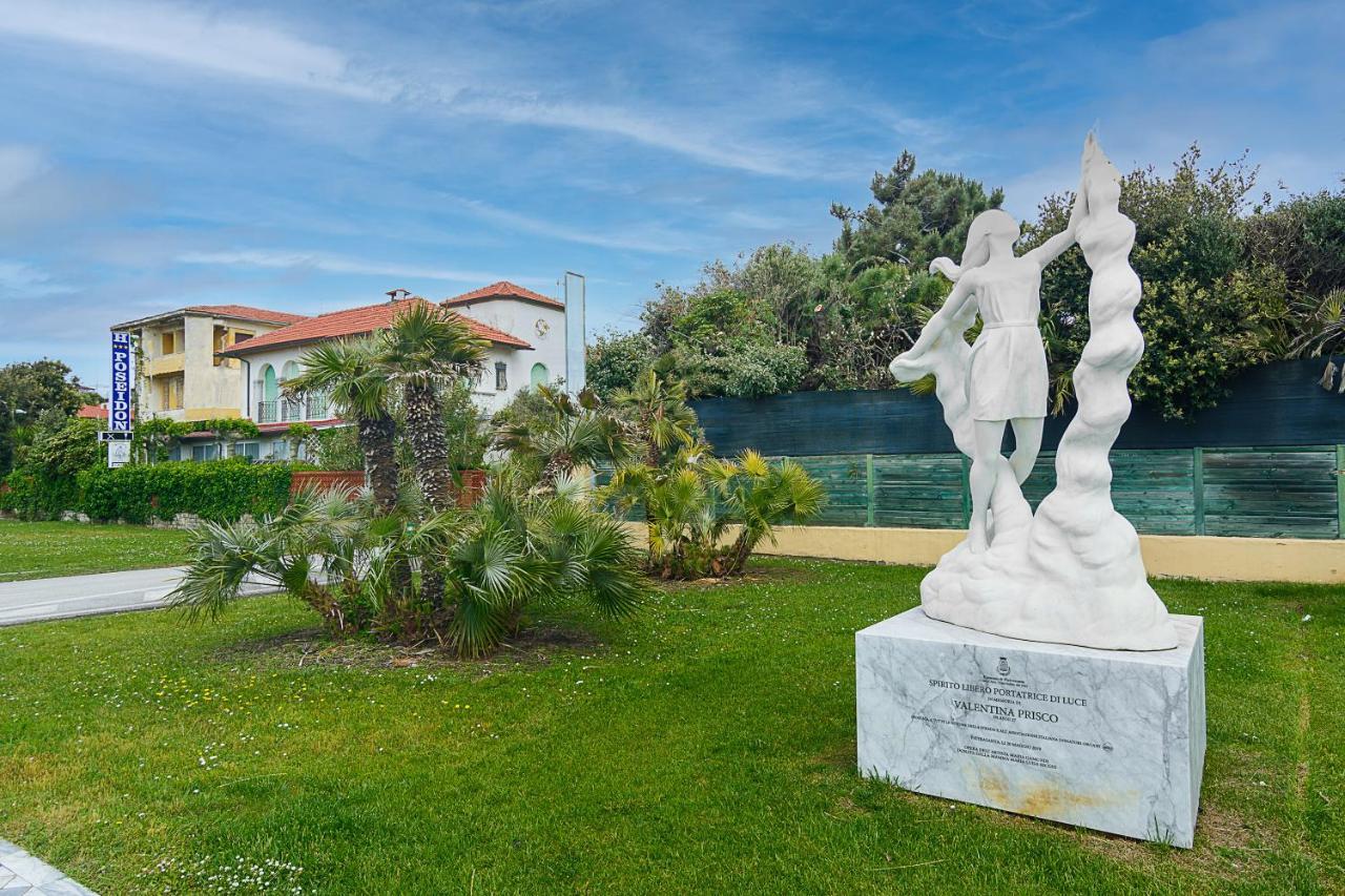 Hotel Poseidon Marina di Pietrasanta Exterior photo