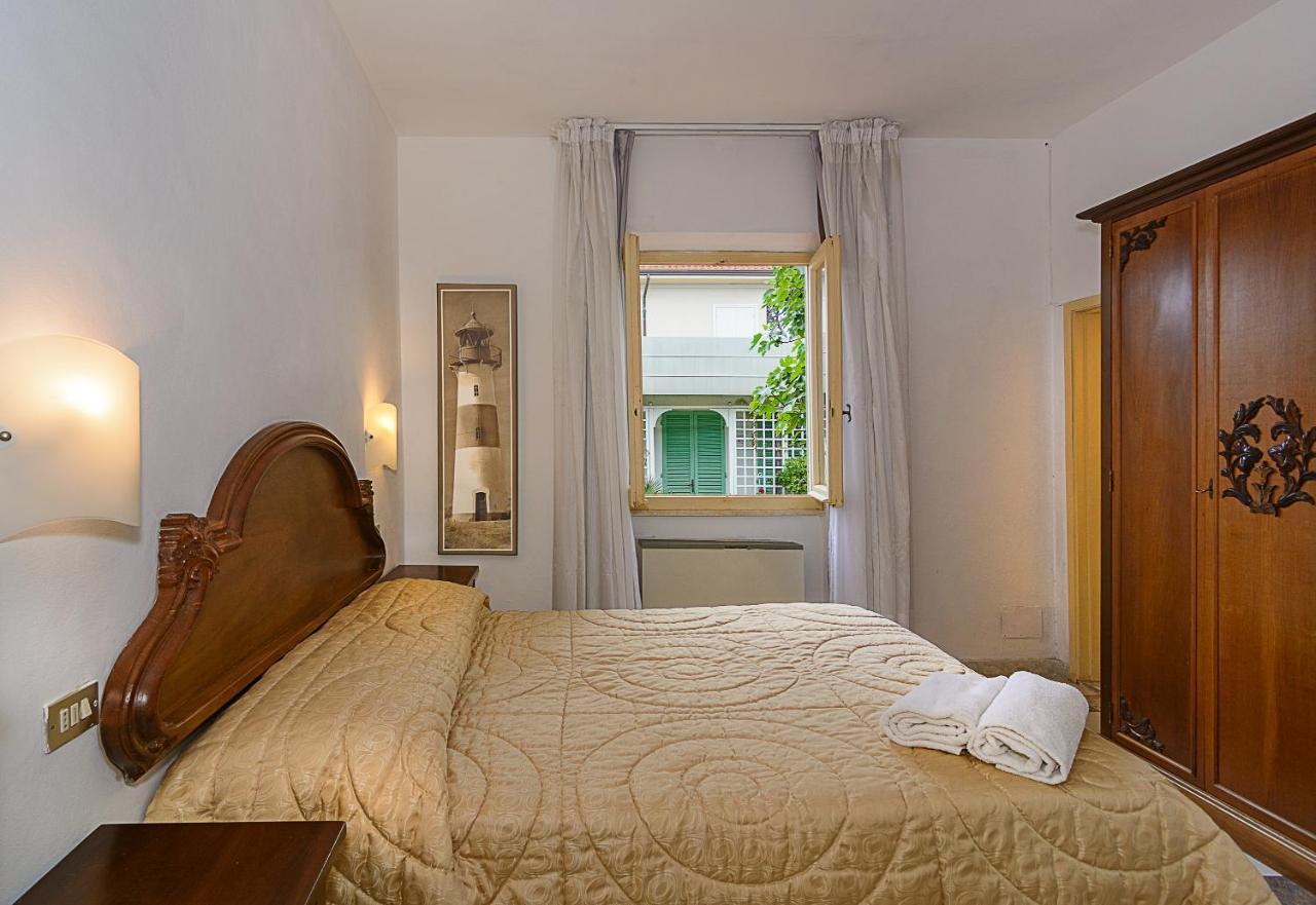 Hotel Poseidon Marina di Pietrasanta Exterior photo